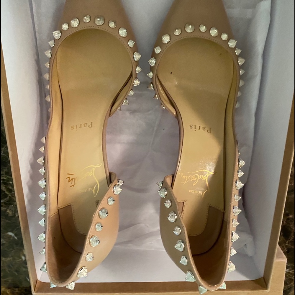 Christian Louboutin Irishell Studded pump Nude 6US